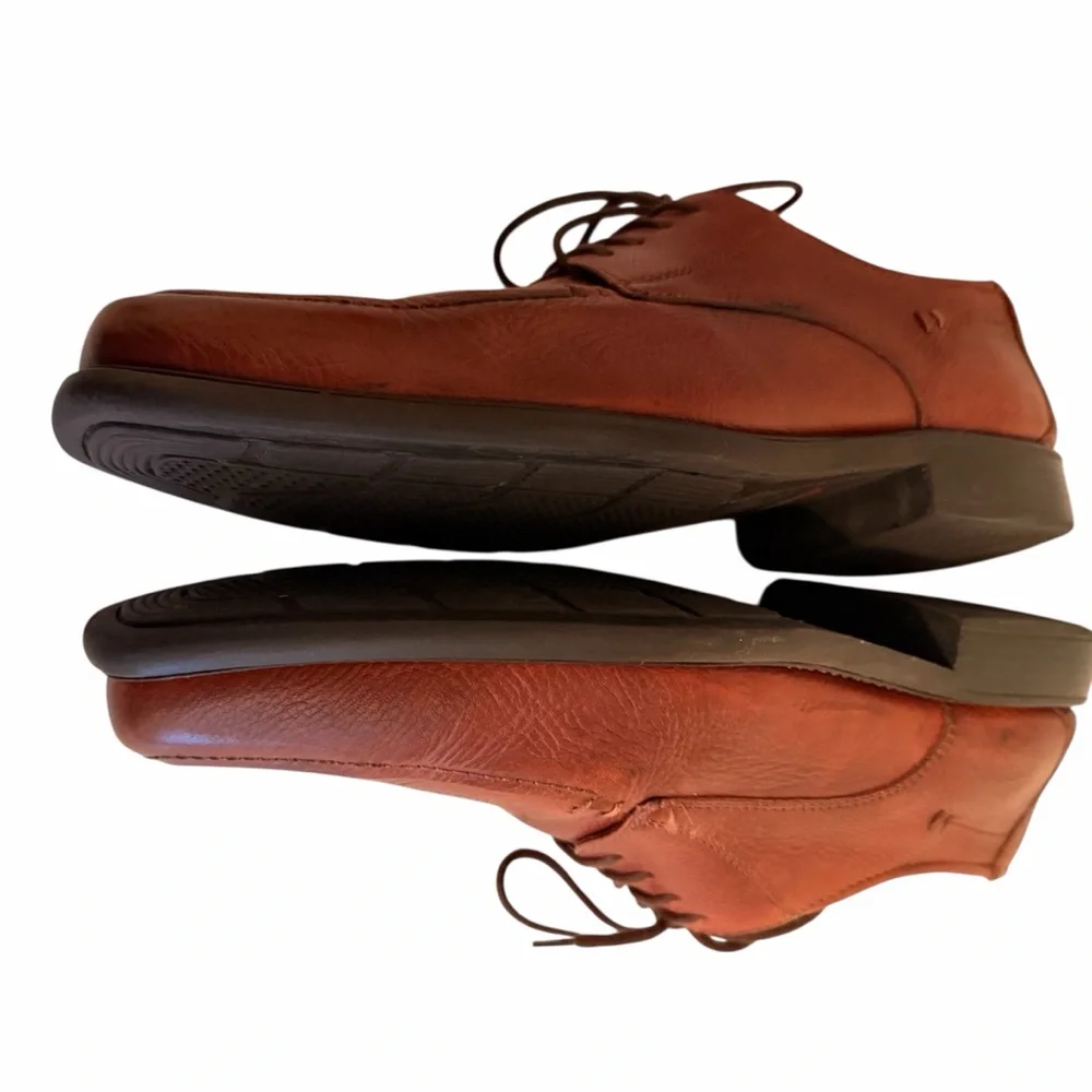 Johnson and Murphy Brown Pebble Grain Leather Lace Up Shoe 10